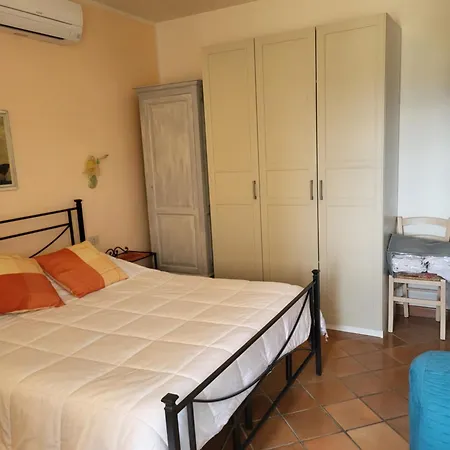 La Torre Nomipesciolini Guest house