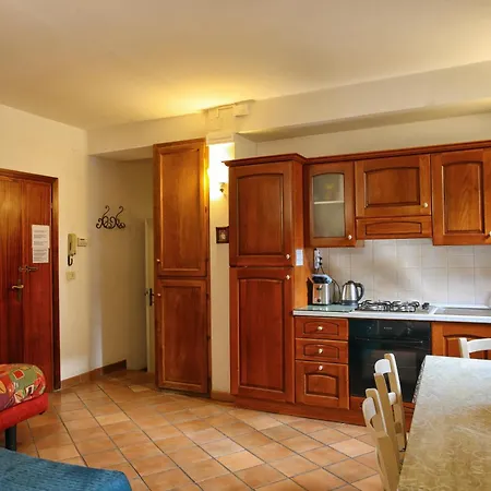 La Torre Nomipesciolini