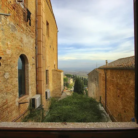 La Torre Nomipesciolini