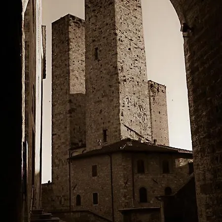 Guest house La Torre Nomipesciolini *