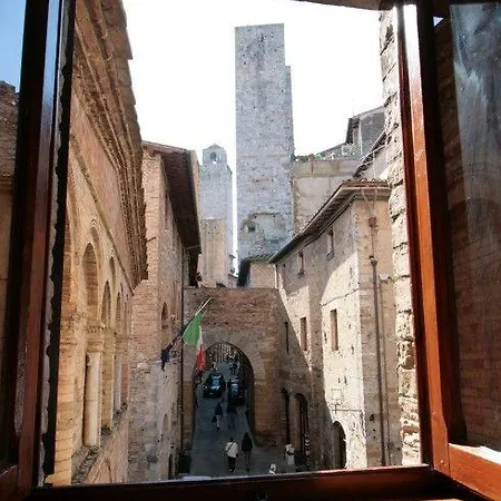 Guest house La Torre Nomipesciolini *