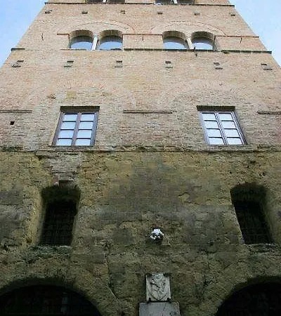 Gasthuis La Torre Nomipesciolini 3*